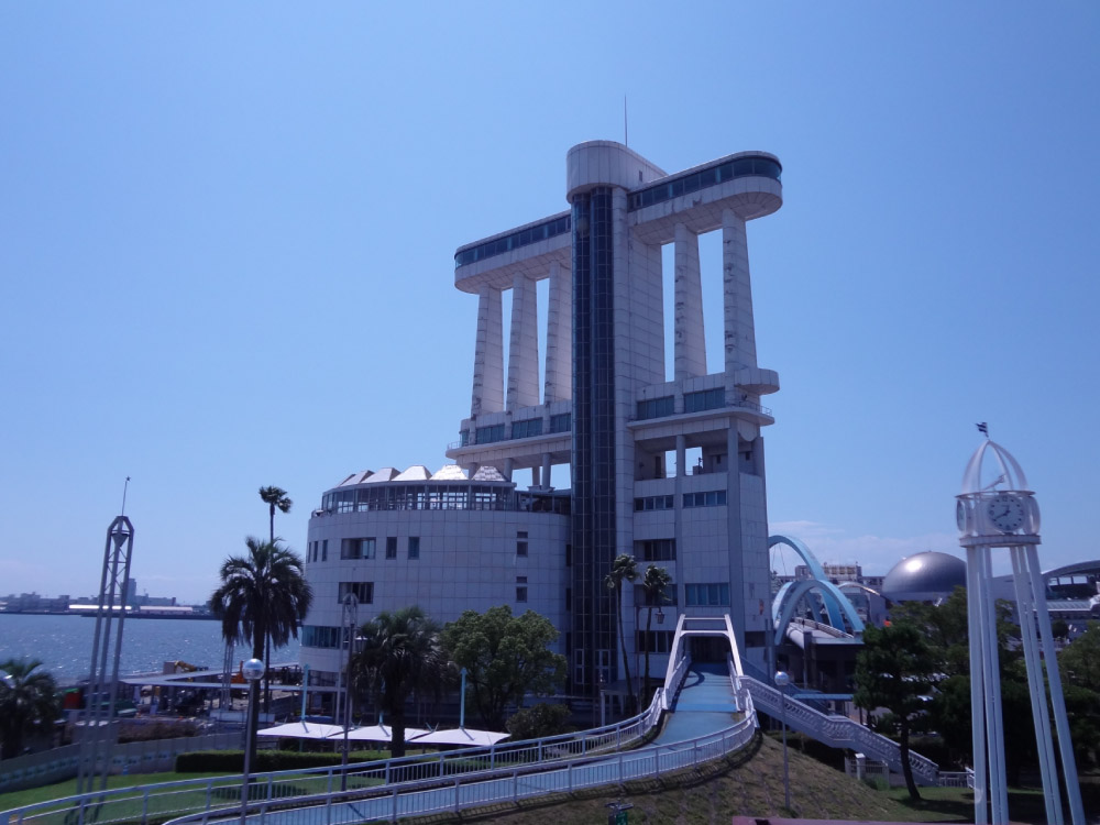 名古屋港水族館